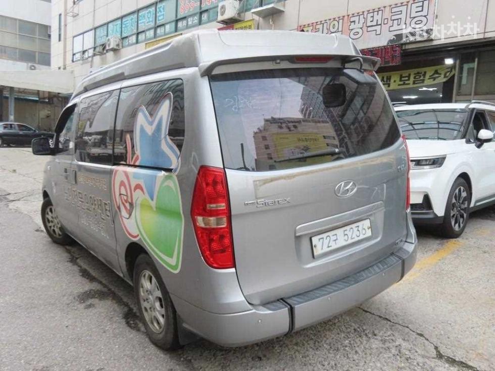 Hyundai Starex — miniaturë 4