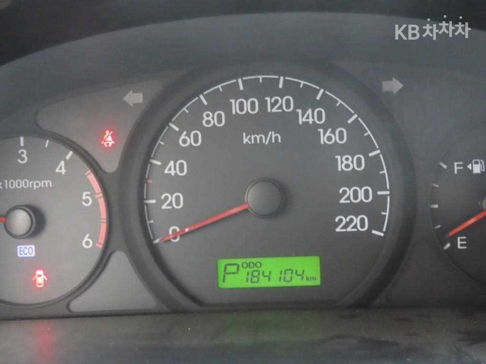 Hyundai Starex — miniaturë 8