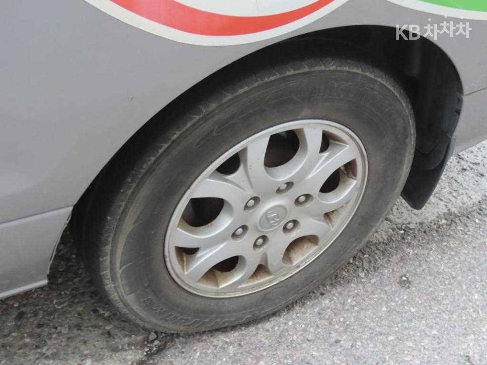 Hyundai Starex — miniaturë 16