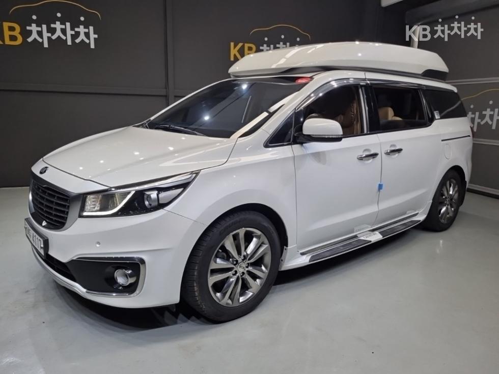 Kia Carnival — miniaturë 2