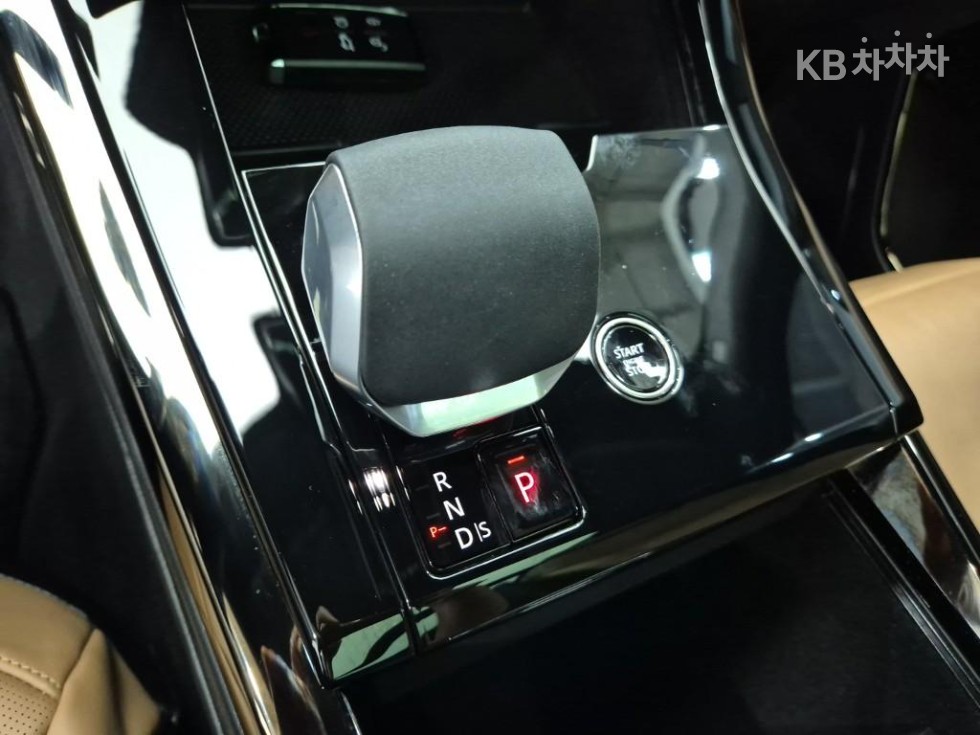 Land Rover Range Rover Sport — miniaturë 8
