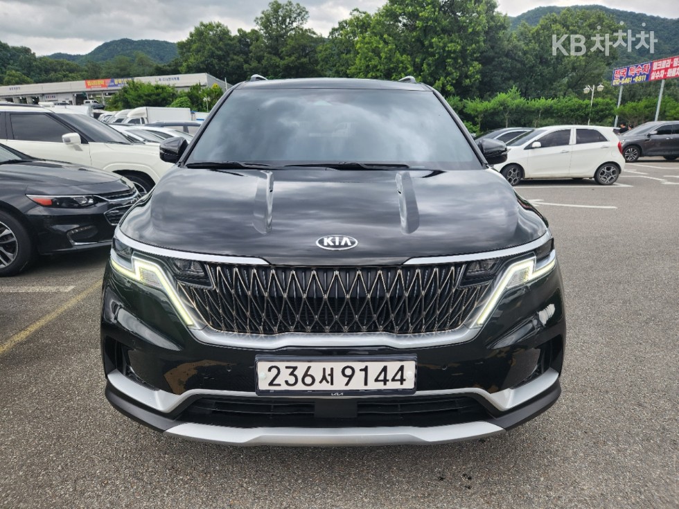 Kia Carnival — miniaturë 2
