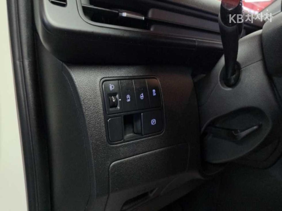 Hyundai Staria — miniaturë 20