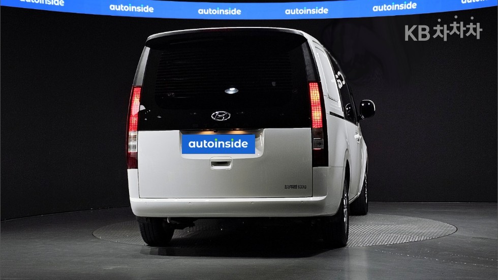 Hyundai Staria — miniaturë 3