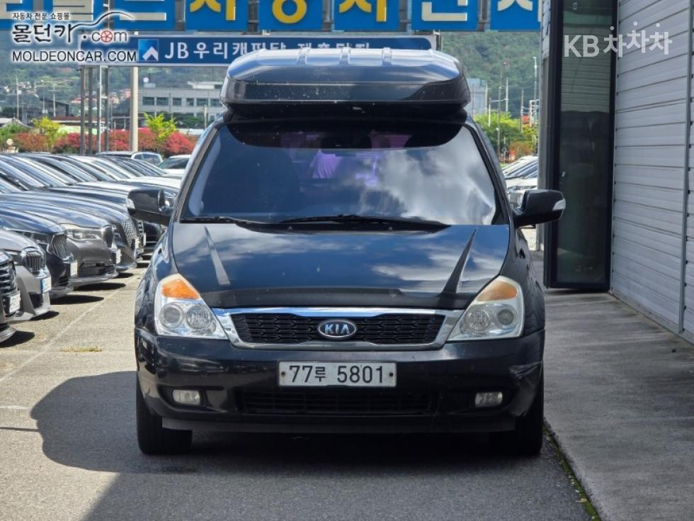 Kia Carnival — miniaturë 2