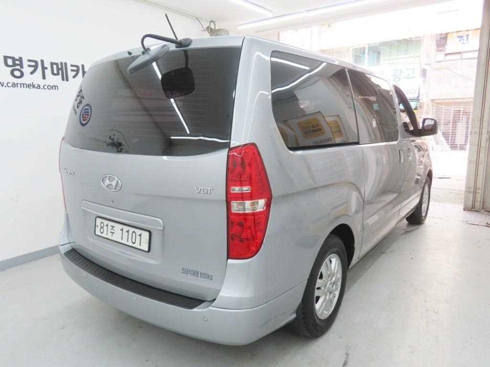 Hyundai Starex — miniaturë 3