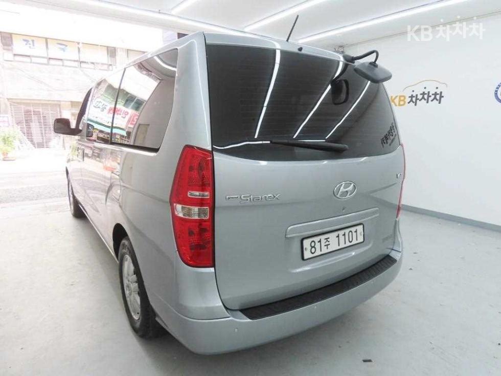 Hyundai Starex — miniaturë 4