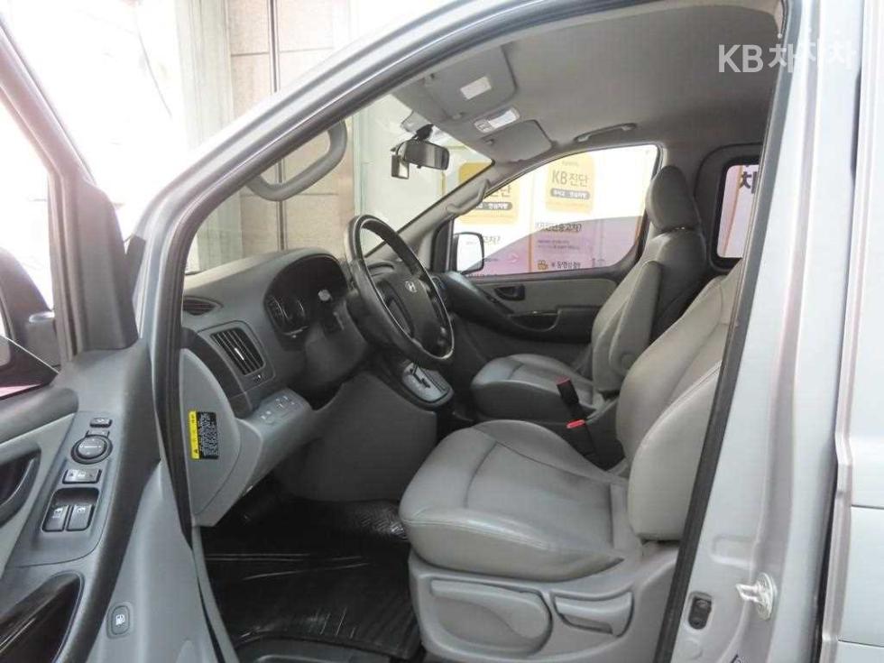 Hyundai Starex — miniaturë 5