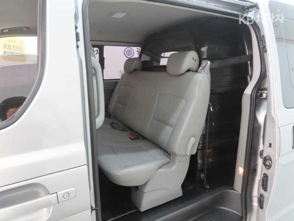 Hyundai Starex — miniaturë 6