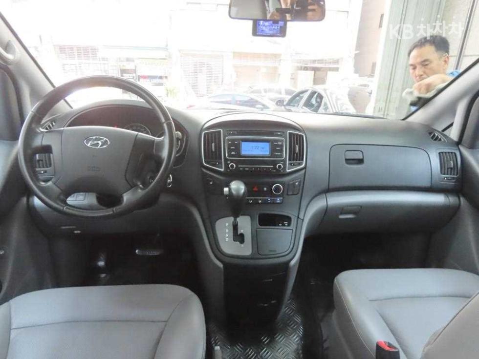 Hyundai Starex — miniaturë 7