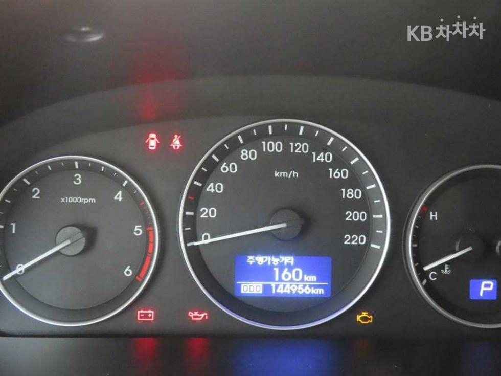 Hyundai Starex — miniaturë 8