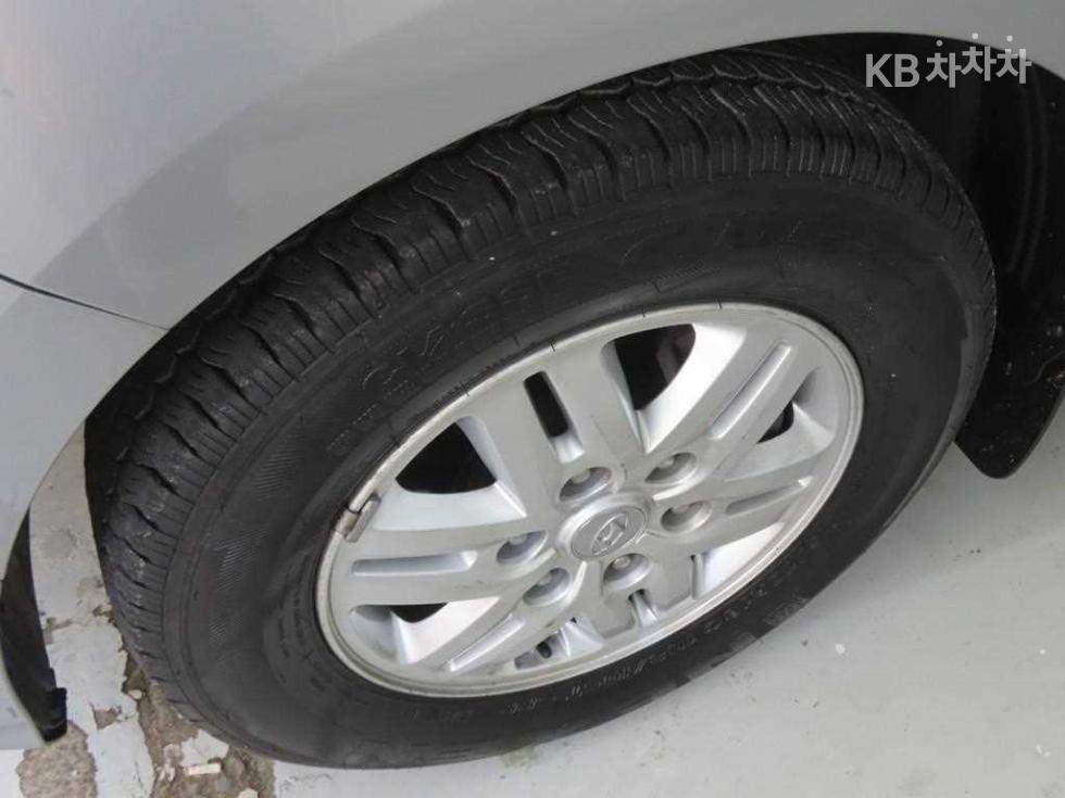 Hyundai Starex — miniaturë 16