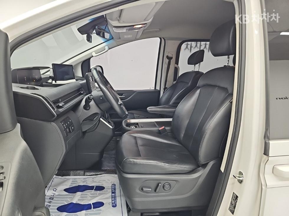 Hyundai Staria — miniaturë 11