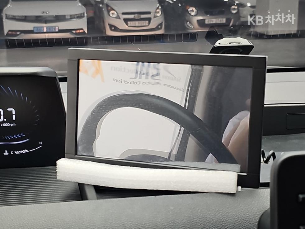 Hyundai Staria — miniaturë 14
