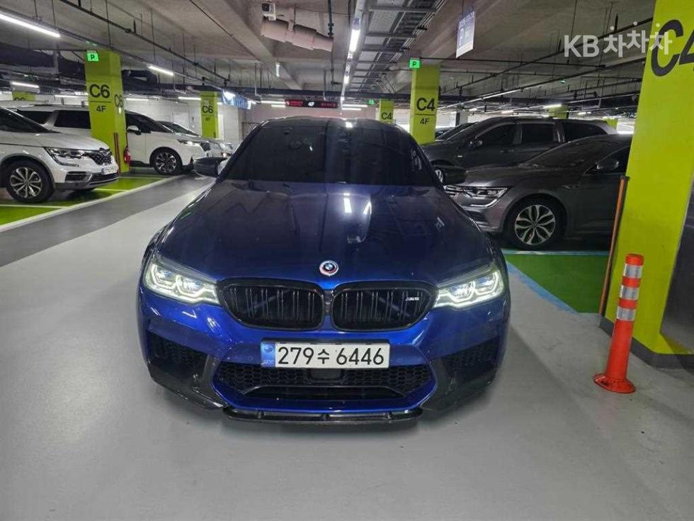 بي إم دبليو M5
