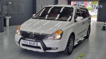 Kia Carnival Grand Carnival GLX R Special — foto 1