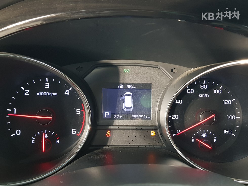 Kia Carnival — miniaturë 7