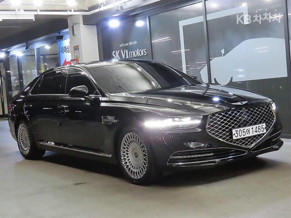 Genesis G90