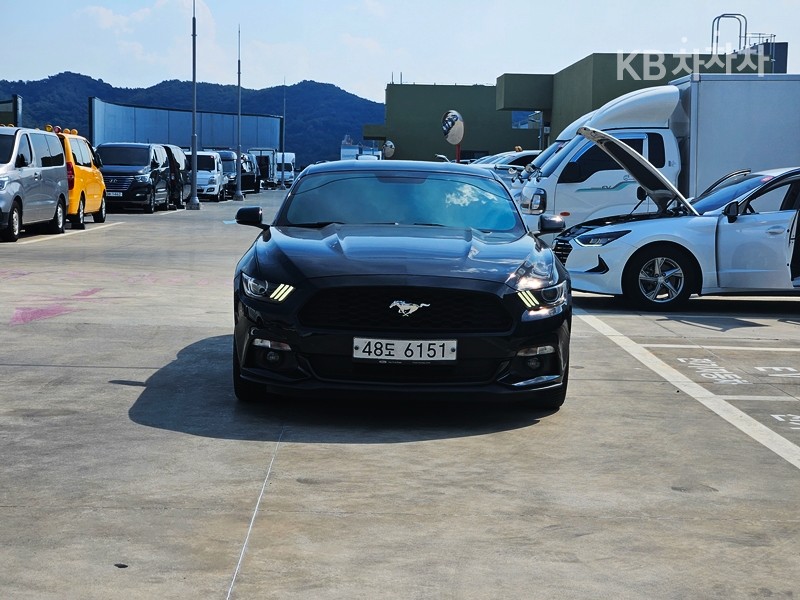 Ford Мустанг