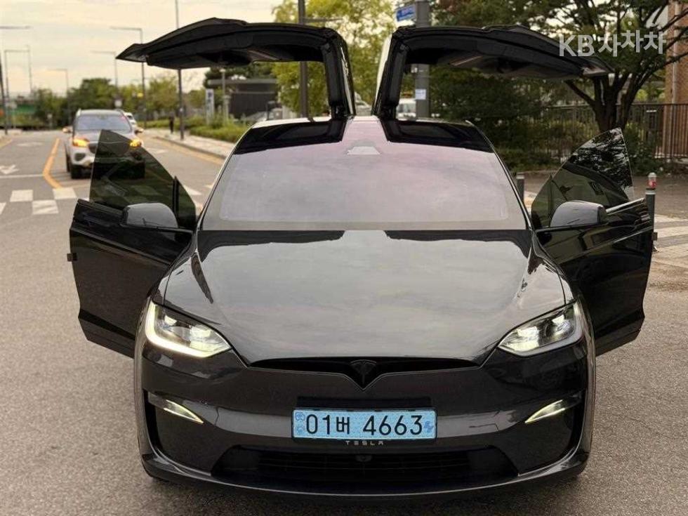 Tesla Model X