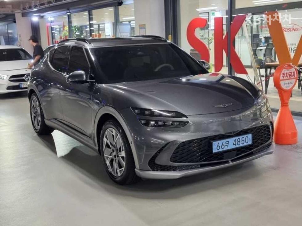 Genesis GV60