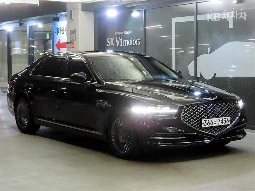 Genesis G90