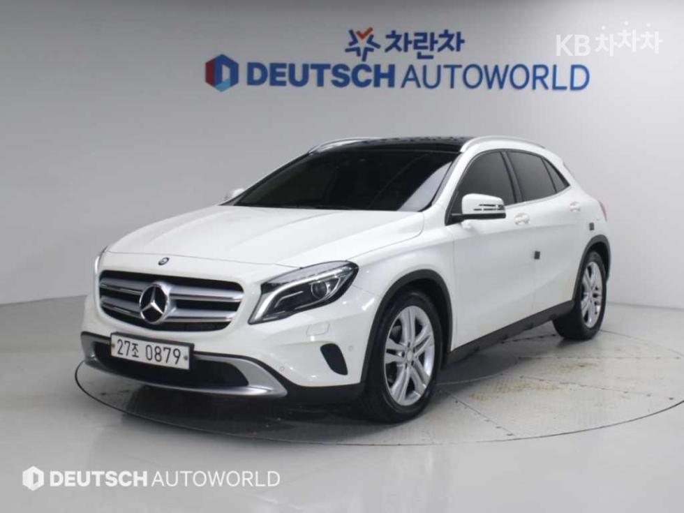 Mercedes-Benz GLA-Class