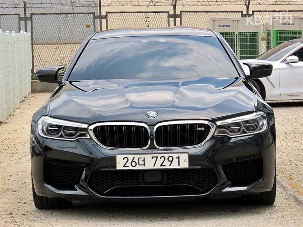 بي إم دبليو M5
