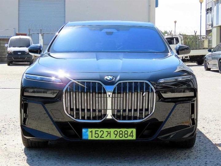 BMW i7 xDrive 60 M Sport Individual — foto 1