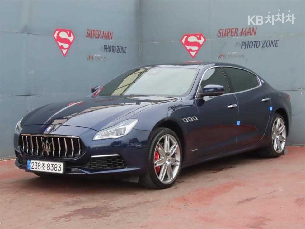Maserati Quattroporte