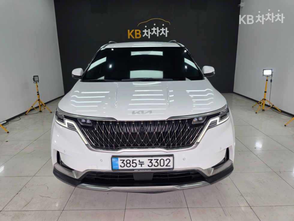 Kia Carnival SIGNATURE — фото 1