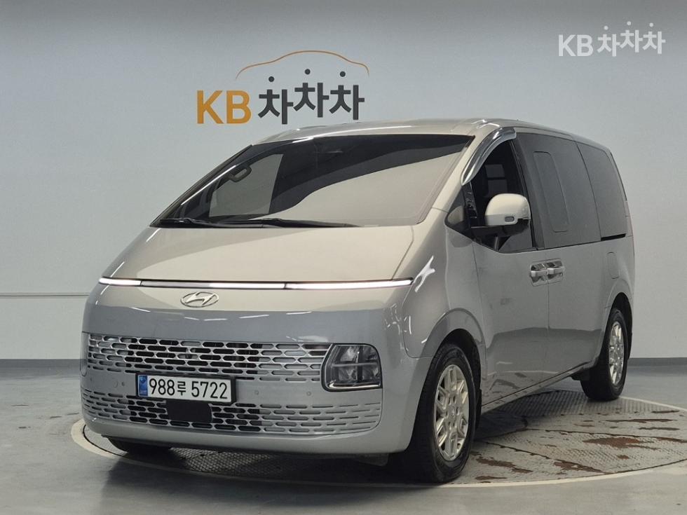 Hyundai Staria