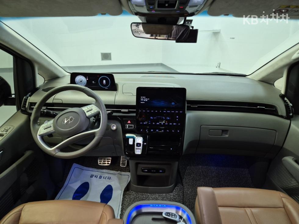 Hyundai Staria — miniaturë 7
