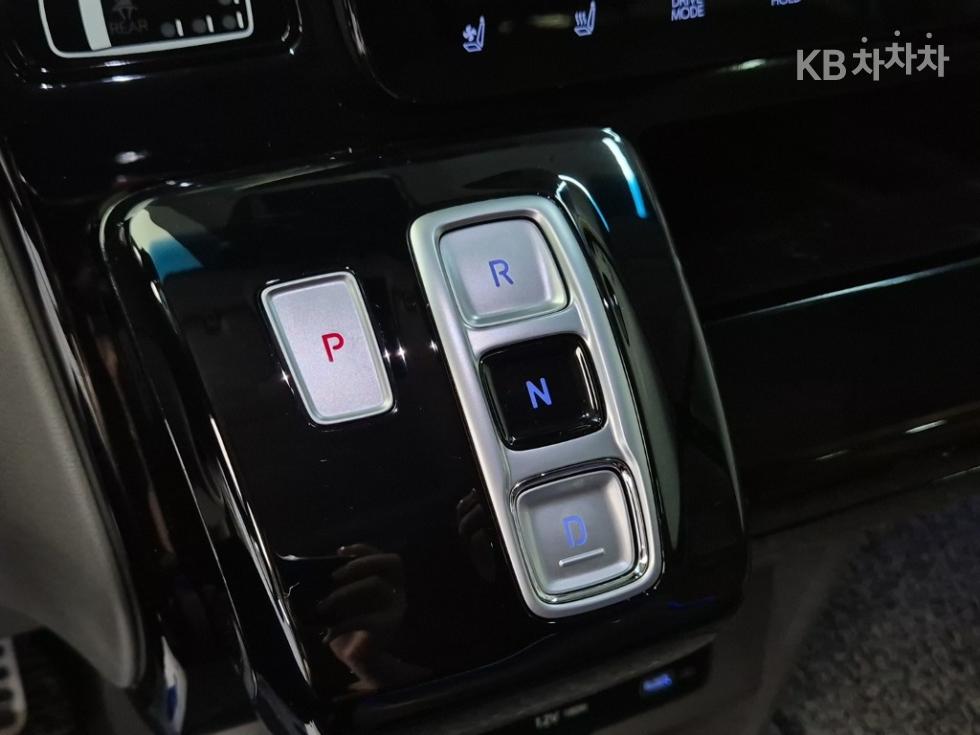 Hyundai Staria — miniaturë 8