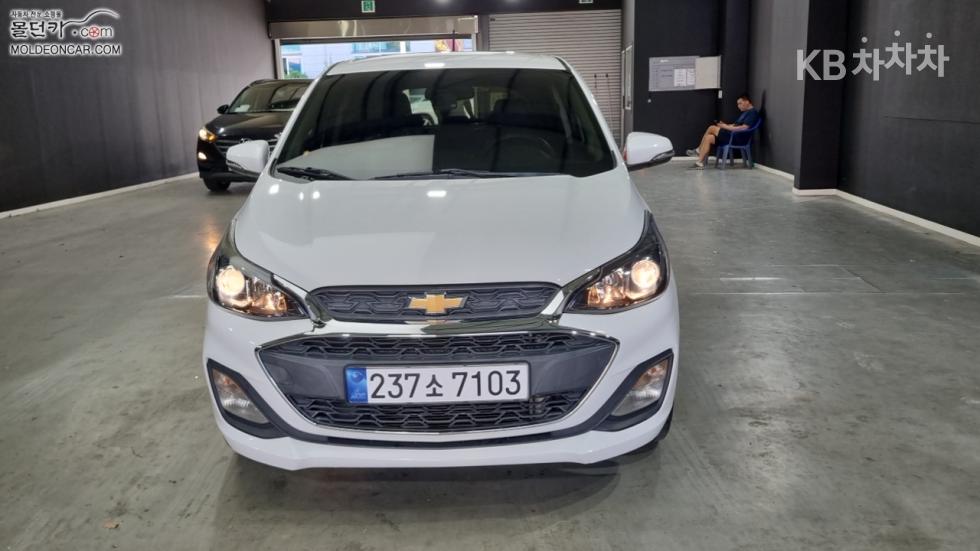 GM Korea Chevrolet Spark BASE MODEL — фото 3