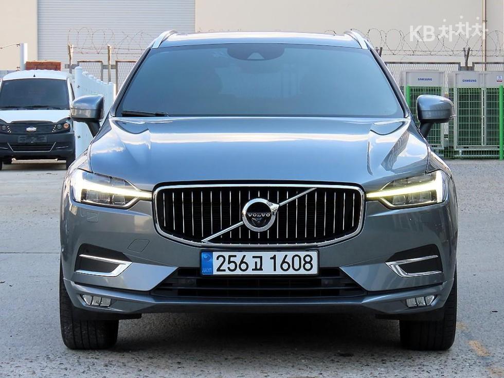 فولفو XC60