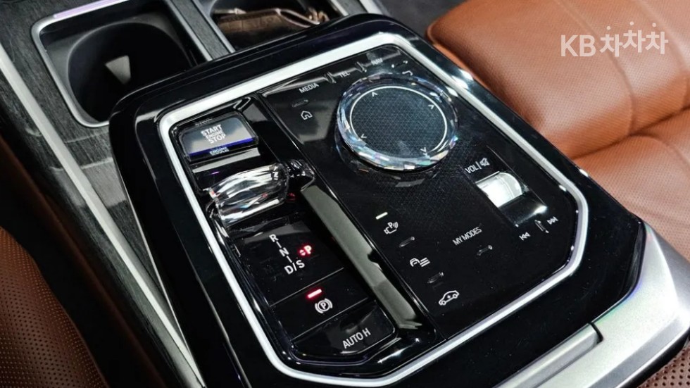BMW 7er — miniaturë 7