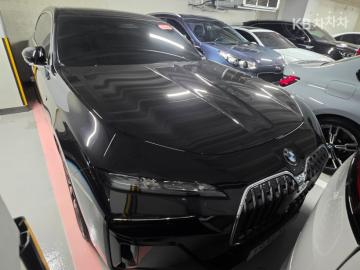 BMW 7er 740i sDrive 기본형 — foto 1