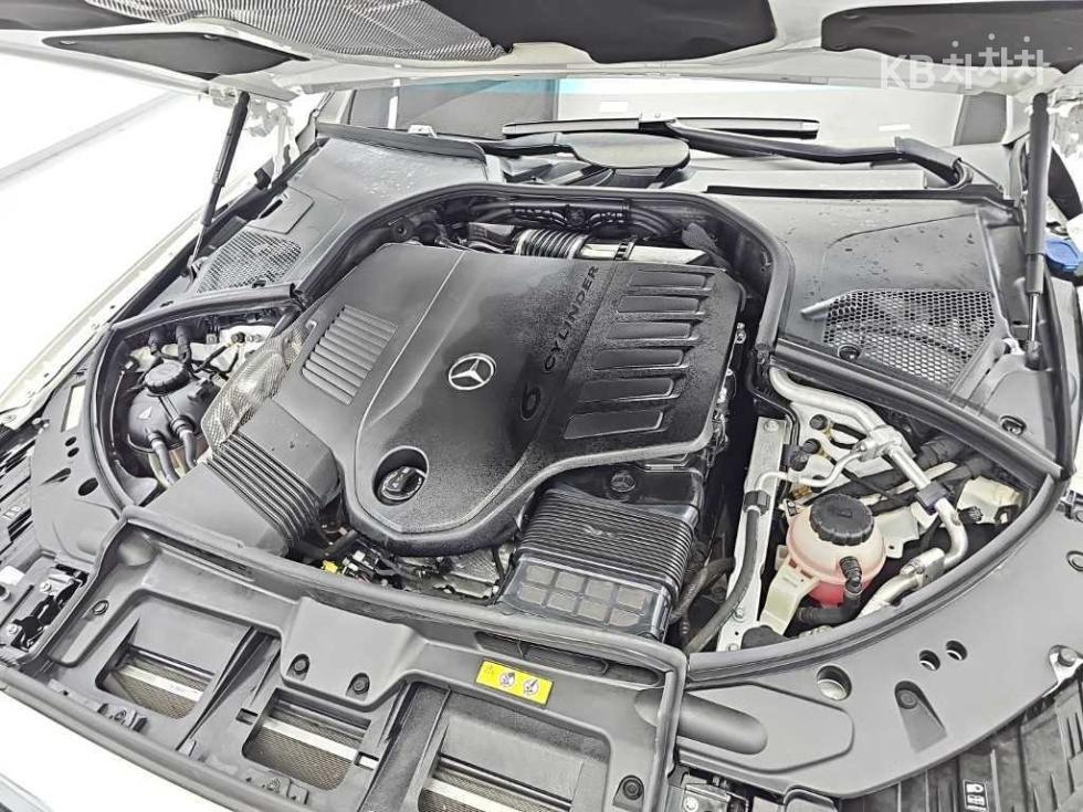 Mercedes-Benz S-klasse — miniaturë 5