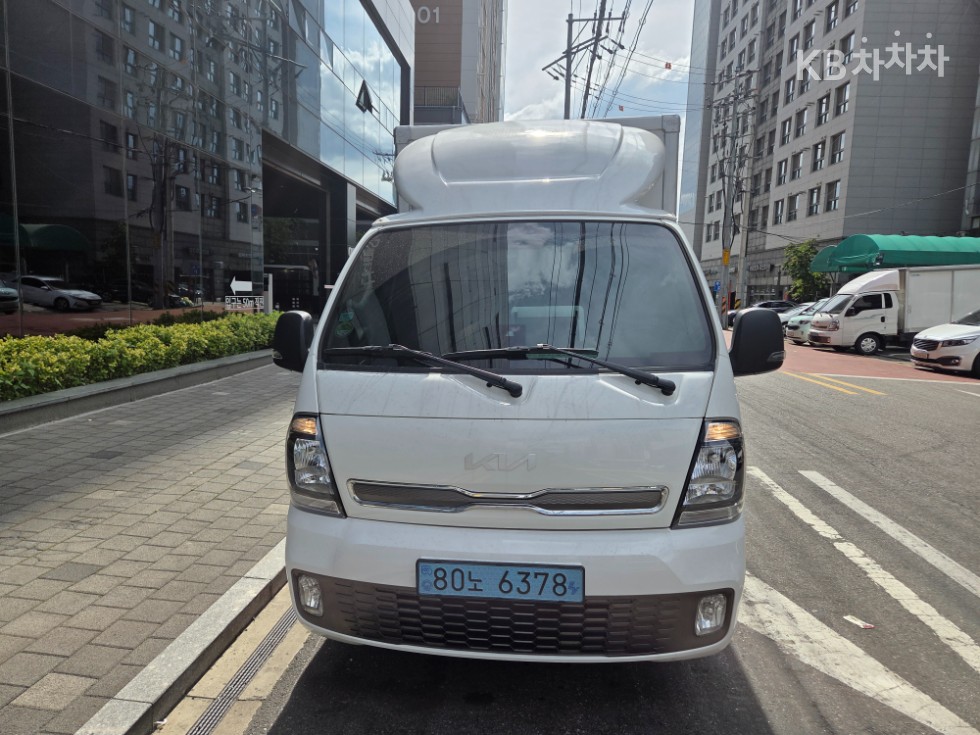 기아 더 2023년식 기아 더 뉴 봉고3 EV 양문형 미닫이탑차 하이 킹캡 초장축