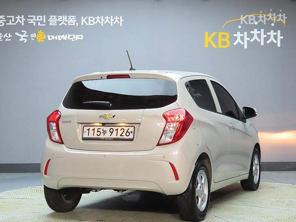 GM Korea Chevrolet Spark BASE MODEL — фото 2