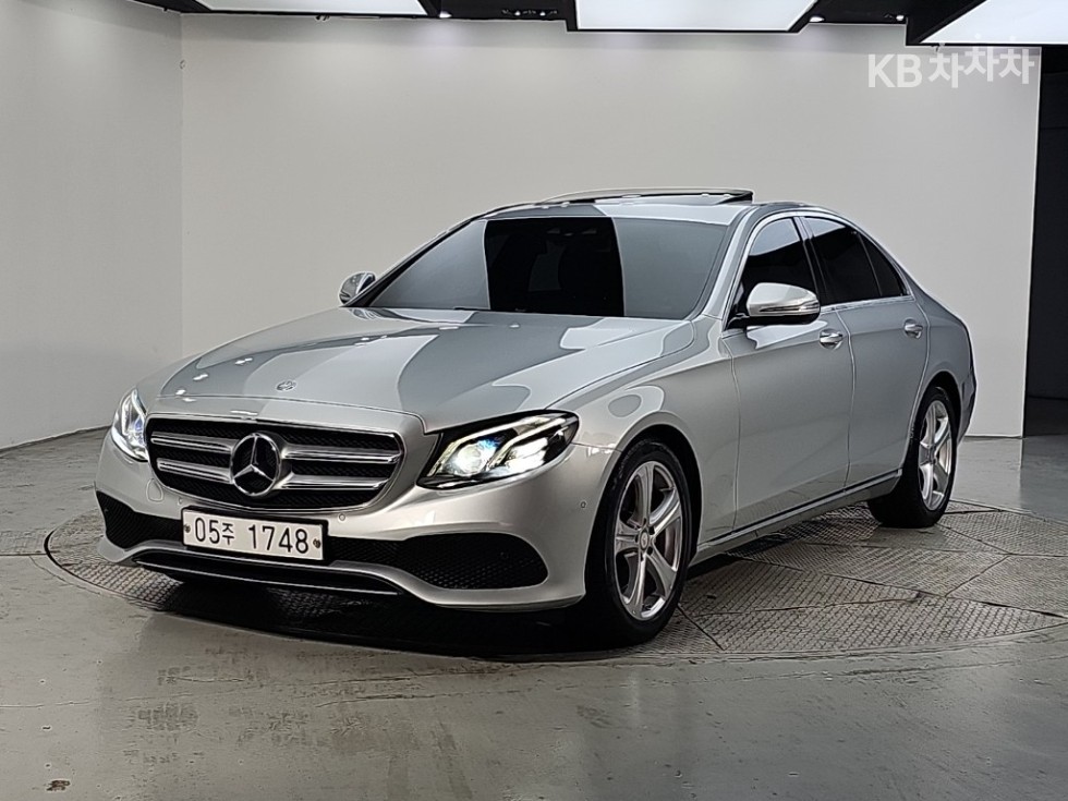 مرسيدس E-Class