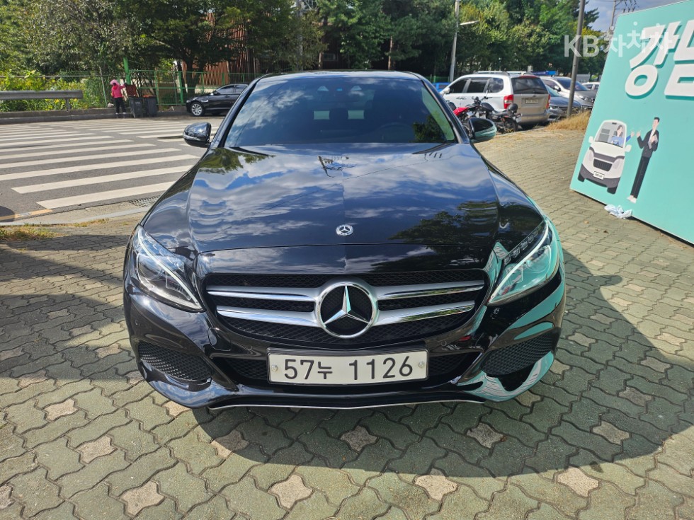 مرسيدس C-Class
