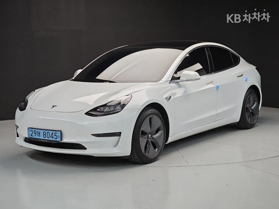 تيسلا Model 3