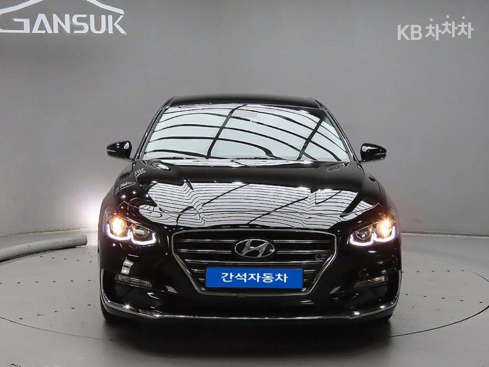 Hyundai Grandeur BASE MODEL — фото 1