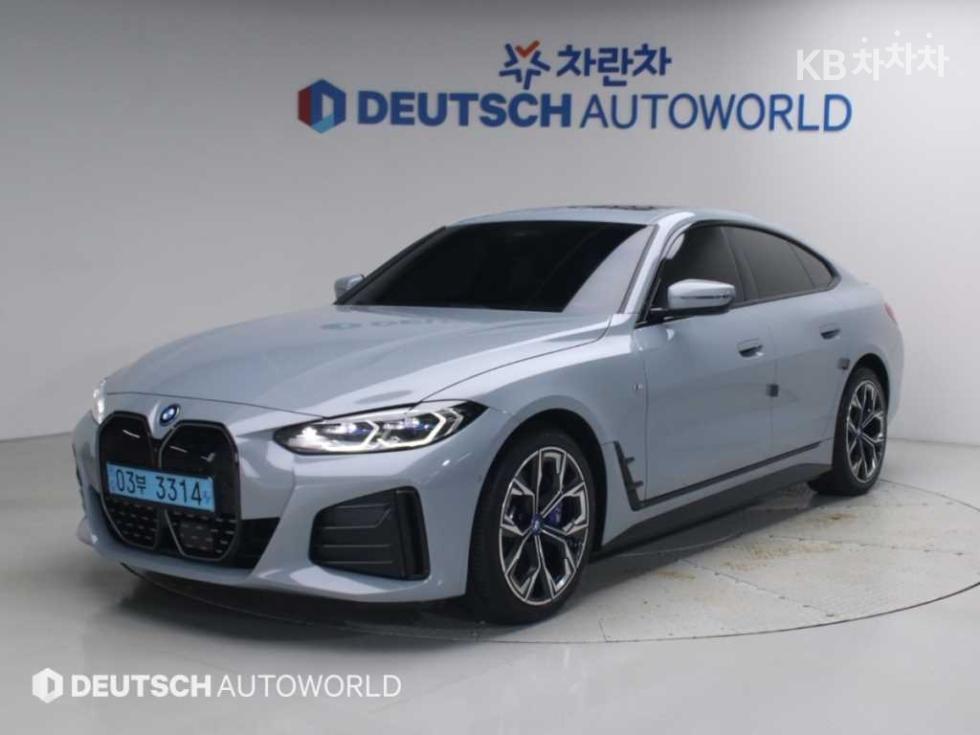 BMW i4 2022년식 BMW i4 eDrive40 M Sport Pro