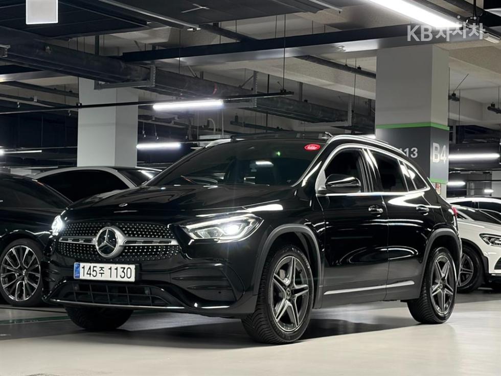 Mercedes-Benz GLA-Class