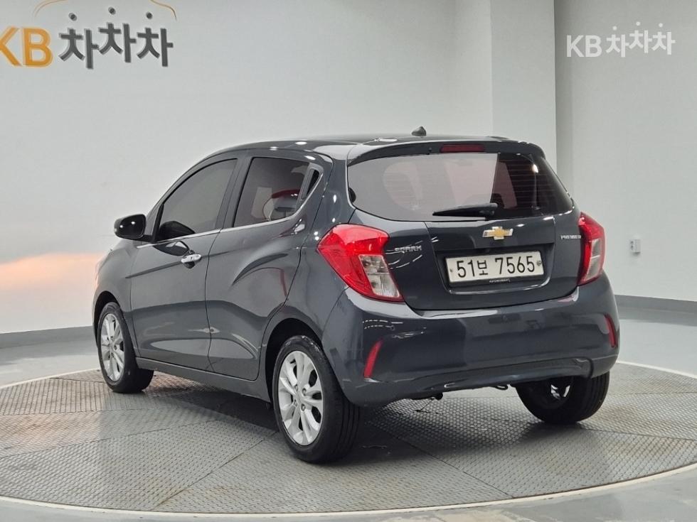 GM Korea Chevrolet Spark BASE MODEL — фото 2