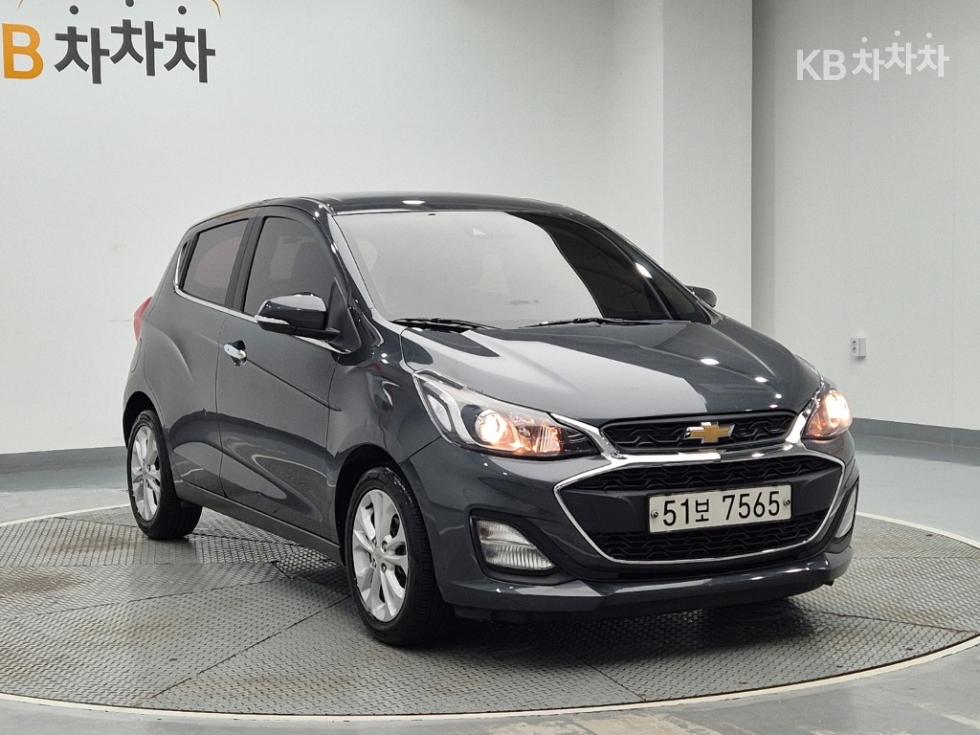 GM Korea Chevrolet Spark BASE MODEL — фото 4