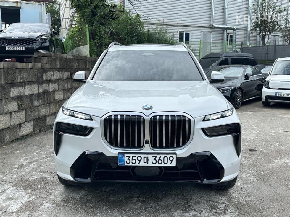 BMW X7